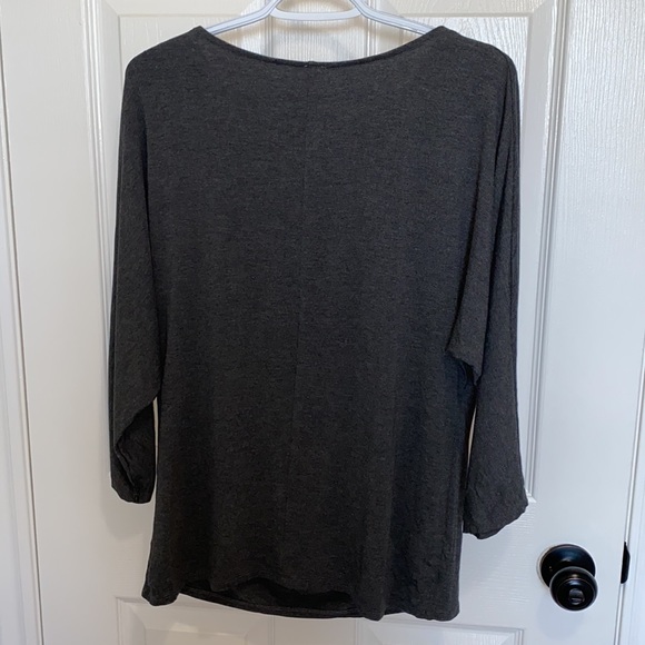 NWT: Ivy Rose | Woman’s 3/4 Sleeve Cowl Neck Top w/Draped Front - Size Medium - Picture 2 of 6